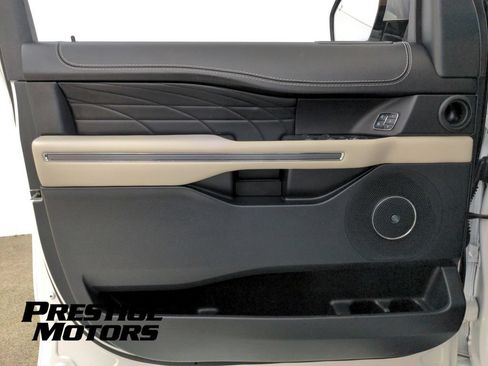 Used 2021 Ford Expedition Platinum AWD/4WD image 28