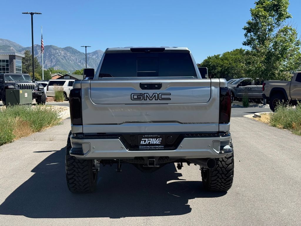 Used 2026 GMC Sierra 3500 Denali Ultimate AWD/4WD image 11