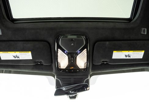 Used 2026 BMW X7 M60i AWD/4WD image 18