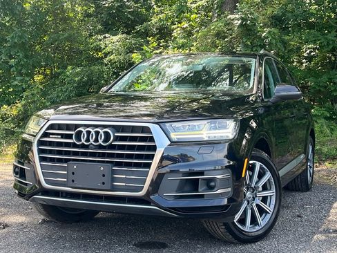 Used 2017 Audi Q7 3.0T Prestige AWD/4WD image 1