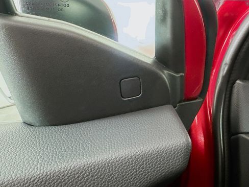 Used 2025 Honda Passport EX-L image 16