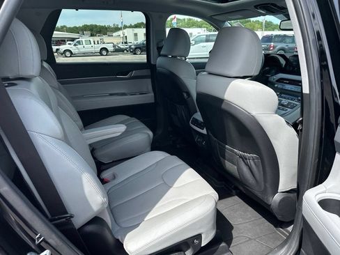 Used 2020 Hyundai Palisade SEL w/ Premium Package AWD/4WD image 11