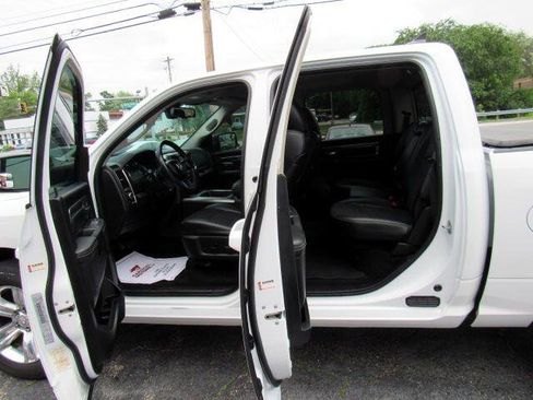 Used 2018 RAM 1500 Sport image 11