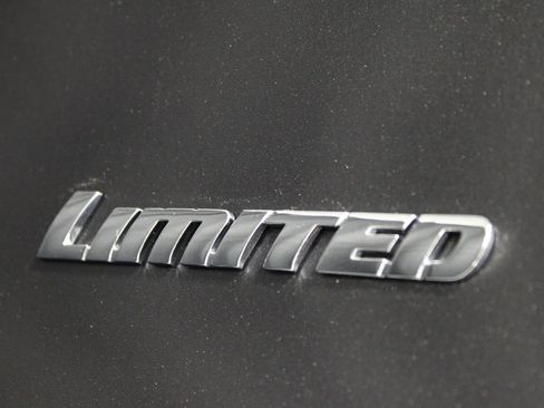 Used 2023 Toyota 4Runner Limited AWD/4WD image 22