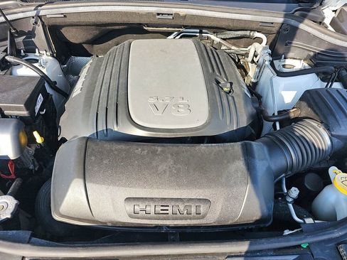 Used 2022 Dodge Durango R/T w/ Blacktop Package AWD/4WD image 18