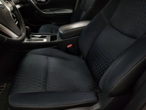 Used 2017 Nissan Altima 2.5 SV image 17