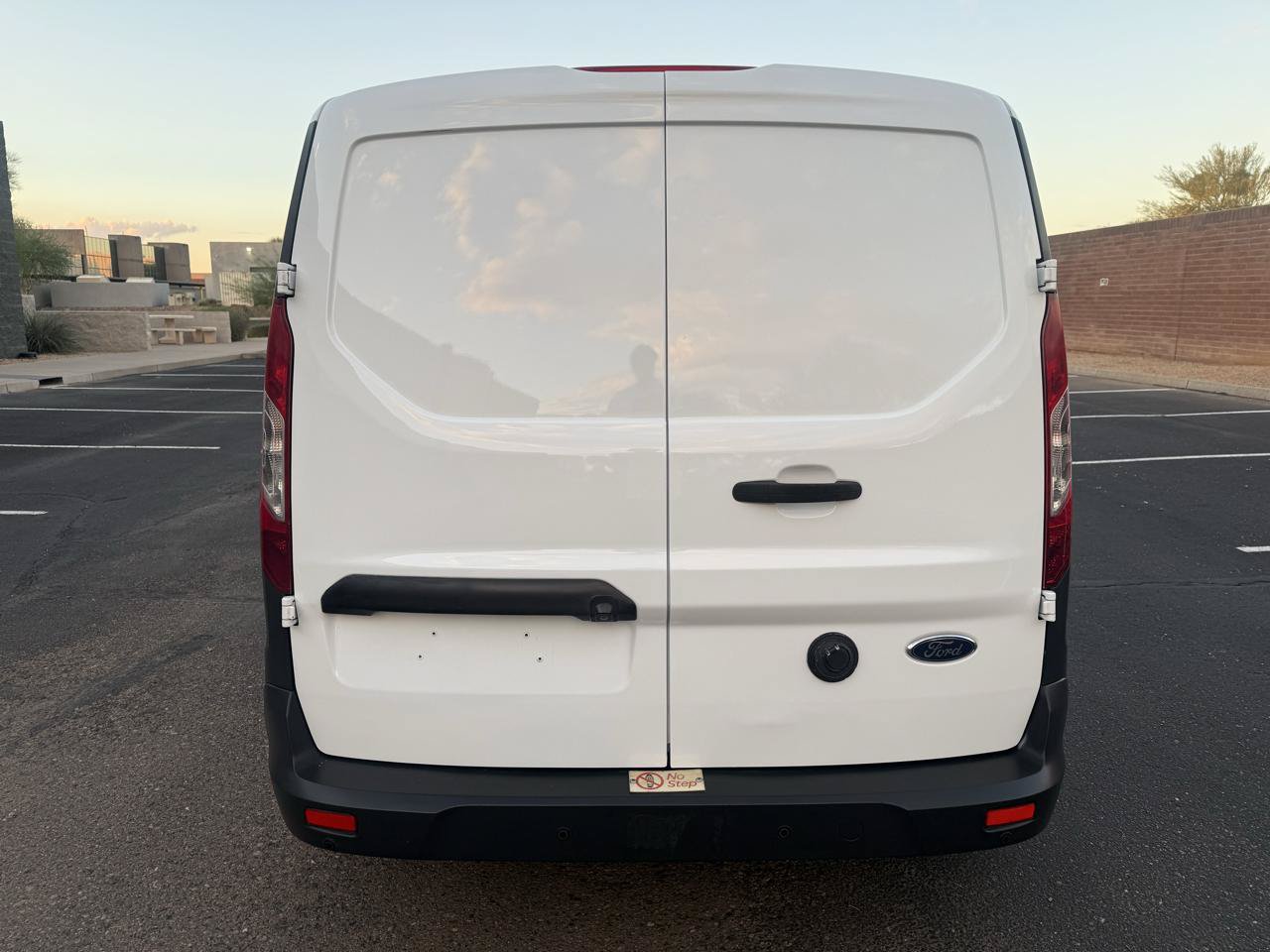 Used 2016 Ford Transit Connect XL FWD image 4
