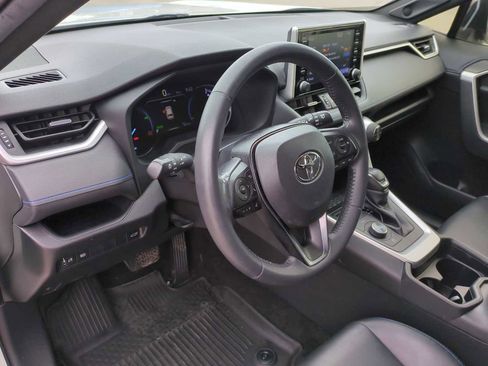 Used 2019 Toyota RAV4 XSE image 10