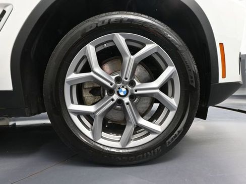 Used 2023 BMW X3 xDrive30i AWD/4WD image 16