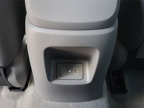 New 2025 Hyundai Elantra Sport image 9