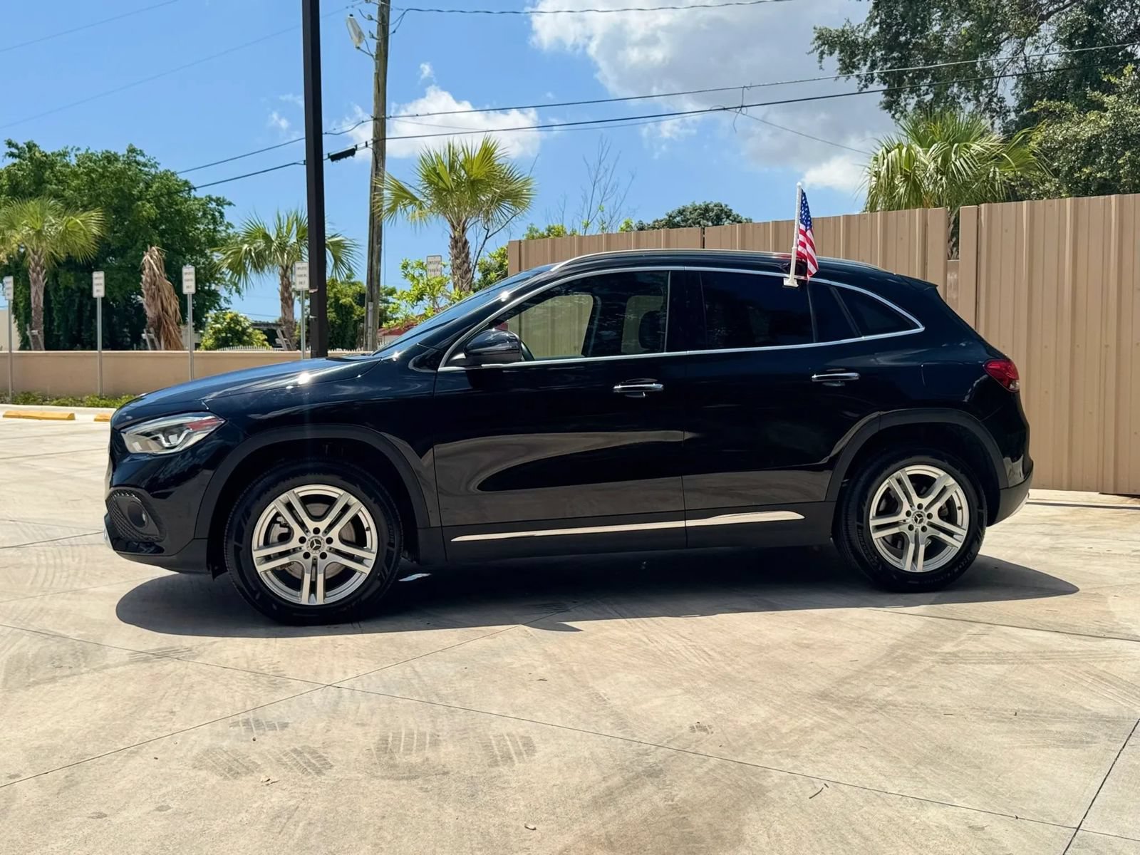 Used 2021 Mercedes-Benz GLA 250 w/ Premium Package image 6