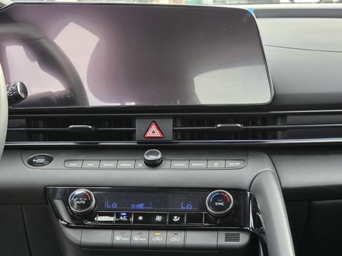 New 2026 Hyundai Elantra Sport image 25