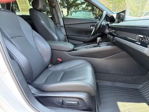 Used 2024 Honda Accord Sport image 35