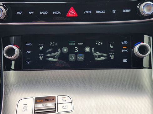 New 2026 Genesis GV70 2.5T Sport Prestige w/ G1 Accessory Package AWD/4WD image 14