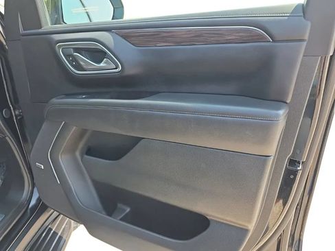Used 2024 Chevrolet Suburban LT AWD/4WD image 22