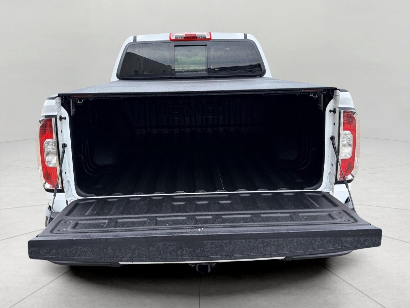 Used 2022 GMC Canyon Elevation w/ Elevation Premium Package AWD/4WD image 9