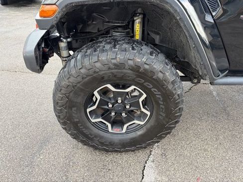 Used 2022 Jeep Gladiator Rubicon w/ LED Lighting Group AWD/4WD image 12