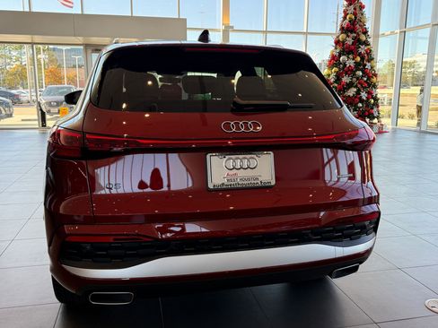New 2025 Audi Q5 Premium image 9