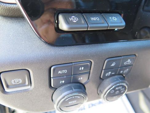 Used 2024 Chevrolet Silverado 1500 LTZ w/ Technology Package image 10