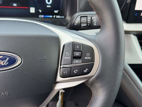 New 2026 Ford Explorer Active w/ Active Comfort Package image 10
