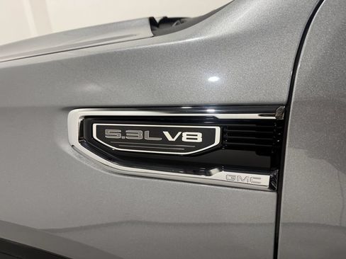 Used 2024 GMC Sierra 1500 SLE AWD/4WD image 32