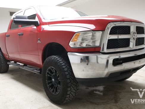 Used 2013 RAM 2500 Tradesman w/ Chrome Appearance Group AWD/4WD image 6
