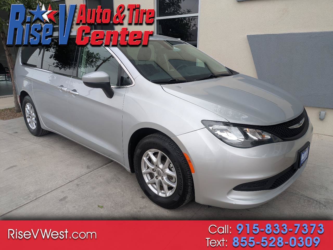 Used 2022 Chrysler Voyager LX FWD image 1
