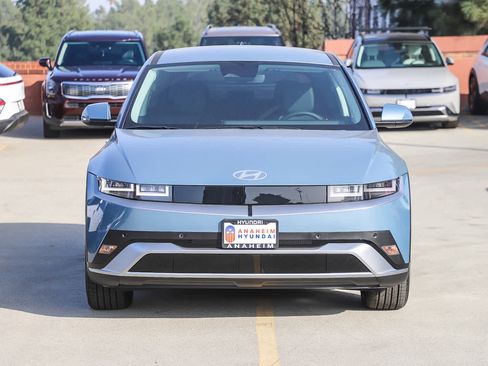 New 2026 Hyundai Ioniq 5 SEL image 2