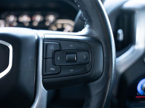 Used 2022 GMC Sierra 1500 SLE image 16