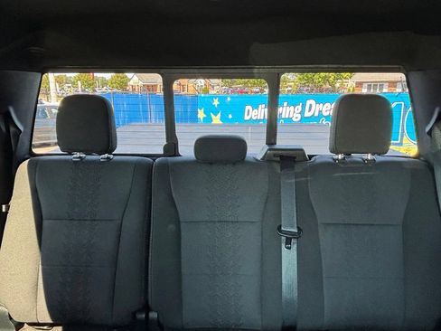 Used 2018 Ford F150 XLT w/ Equipment Group 302A Luxury AWD/4WD image 30