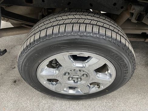 Used 2013 Ford F150 XLT w/ Luxury Equipment Group image 17