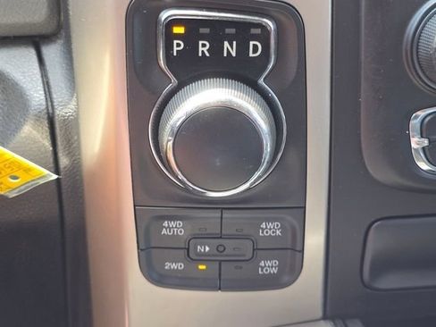 Used 2019 RAM 1500 Big Horn AWD/4WD image 16