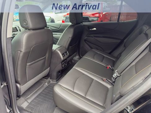 Used 2018 Chevrolet Equinox Premier FWD image 12