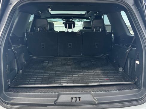 Used 2020 Ford Expedition XLT w/ Equipment Group 201A RWD image 10