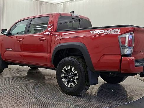 Used 2022 Toyota Tacoma TRD Off-Road w/ Technology Package AWD/4WD image 6