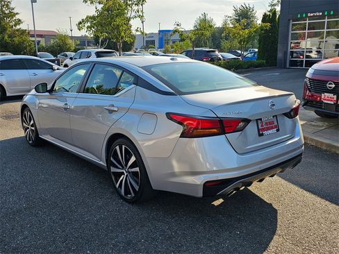 Used 2022 Nissan Altima 2.5 SR image 7