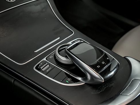 Used 2015 Mercedes-Benz C 300 4MATIC Sedan image 34