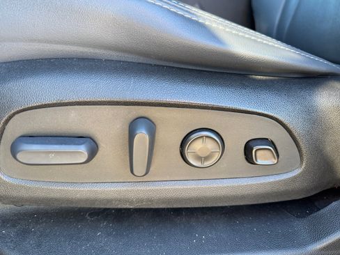 Used 2022 Buick Enclave Premium image 14