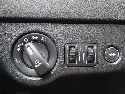Used 2016 Dodge Charger R/T w/ Navigation & Travel Group RWD image 21