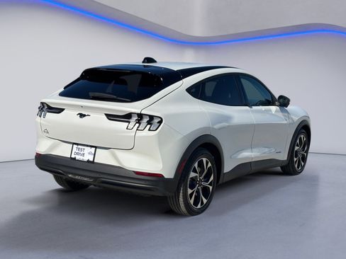 Used 2025 Ford Mustang Mach-E Select w/ Comfort Package Lite image 10