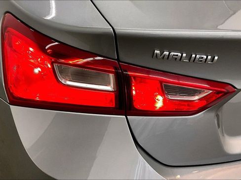 Used 2024 Chevrolet Malibu LT image 23
