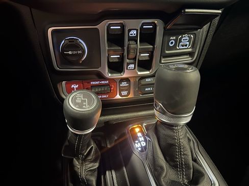 New 2026 Jeep Wrangler Moab image 17