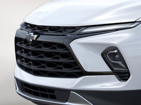 New 2026 Chevrolet Blazer LT w/ Midnight/Sport Edition AWD/4WD image 13