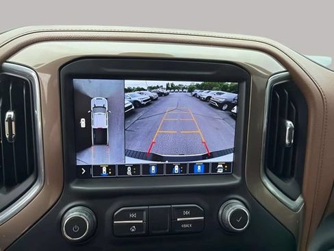 Used 2023 Chevrolet Silverado 2500 High Country AWD/4WD image 18