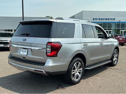 Used 2022 Ford Expedition Limited AWD/4WD image 10