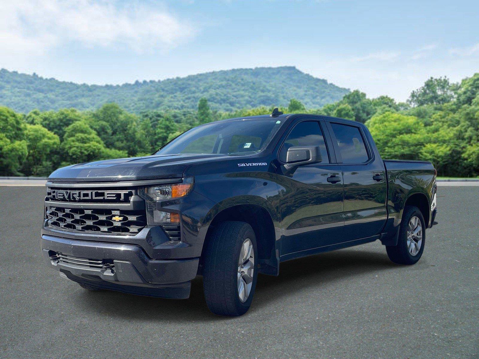 Used 2023 Chevrolet Silverado 1500 Custom RWD image 5