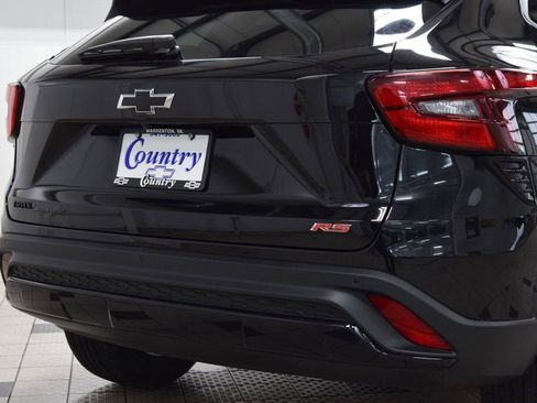 New 2026 Chevrolet Trax RS FWD image 21