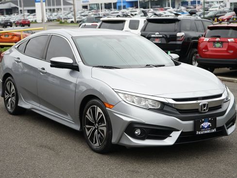 Used 2016 Honda Civic EX-L image 7