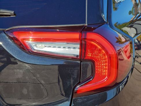 Used 2022 GMC Terrain SLT image 41