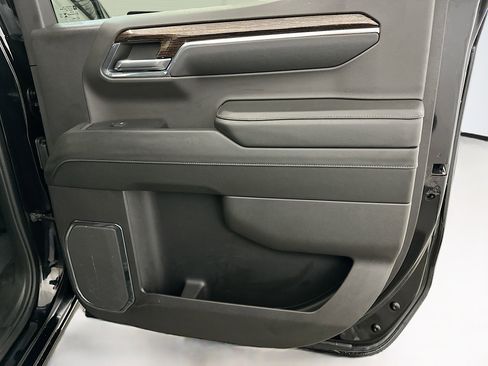 Used 2024 GMC Sierra 1500 Elevation image 31